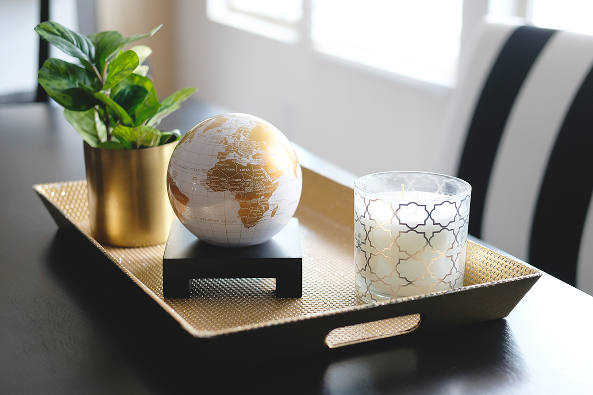 1698277822 817 Introductie van ons nieuwste kleurenduo witte en gouden MOVA Globe