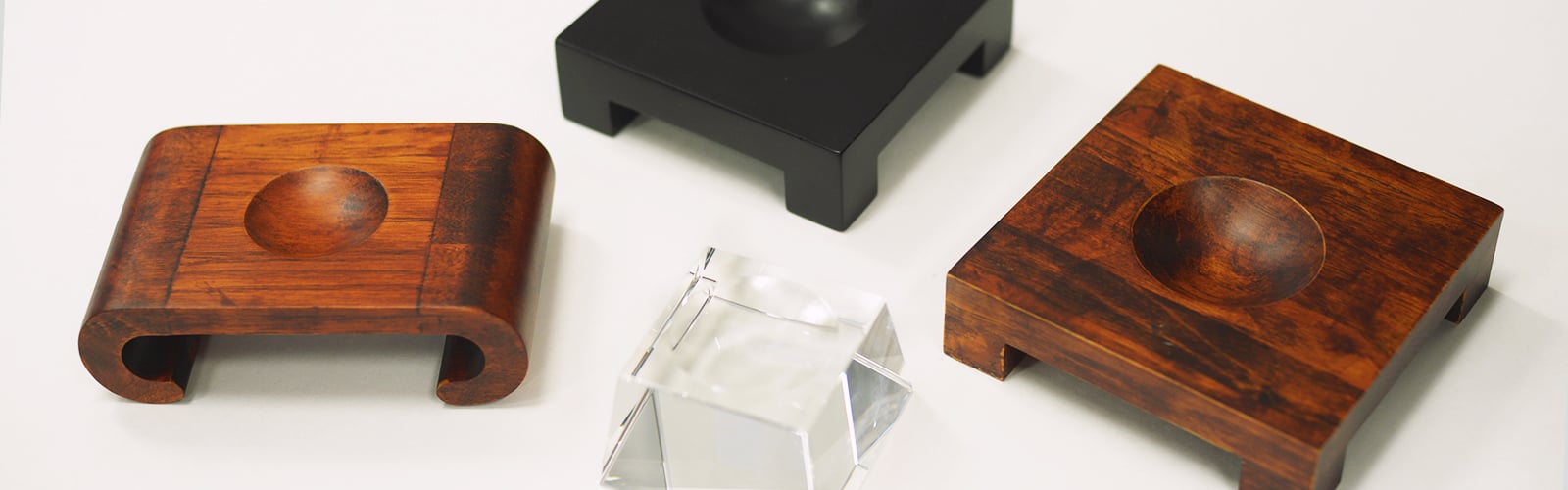 A range of MOVA Globe bases