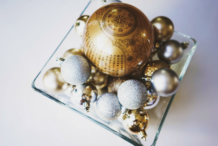 holiday decor mova globe