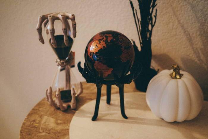 autumn decor mova globe