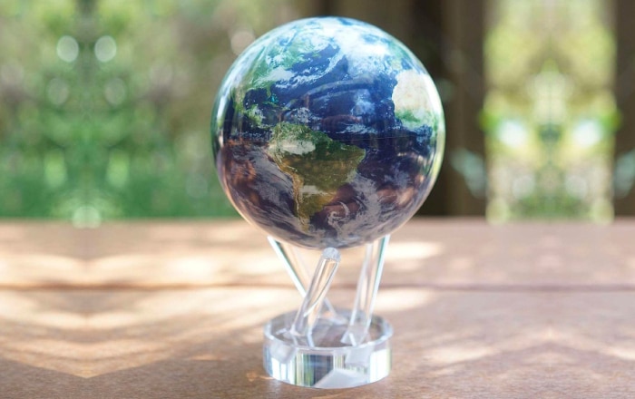 Avec quelle energie tourne le MOVA Globe